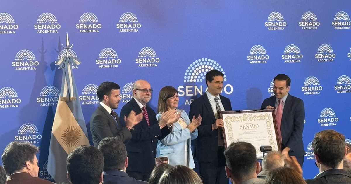 FURP recibió distinción Sarmiento en el Senado